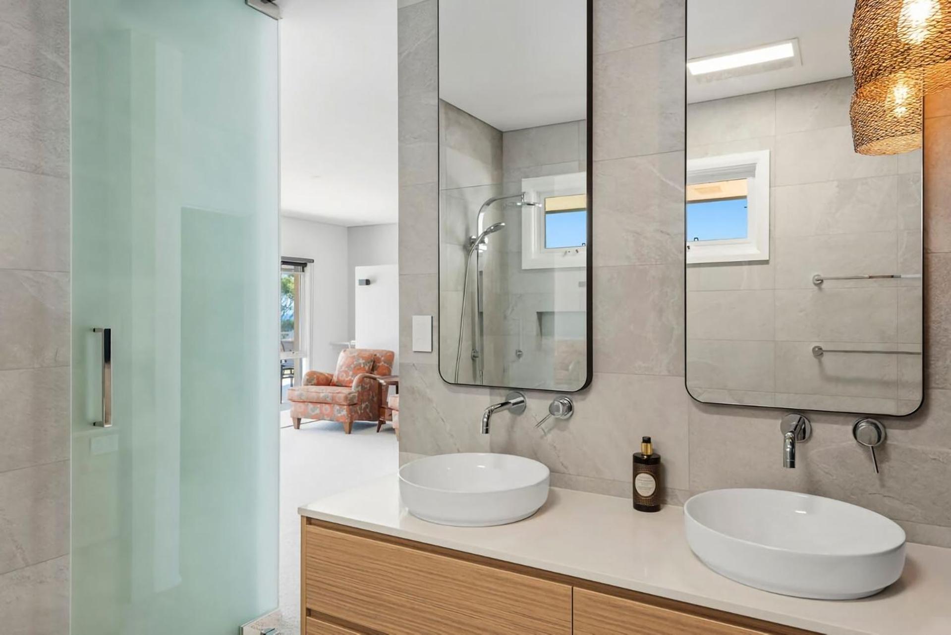 Spectacular Ocean Front Home With Pool シェルハーバー エクステリア 写真