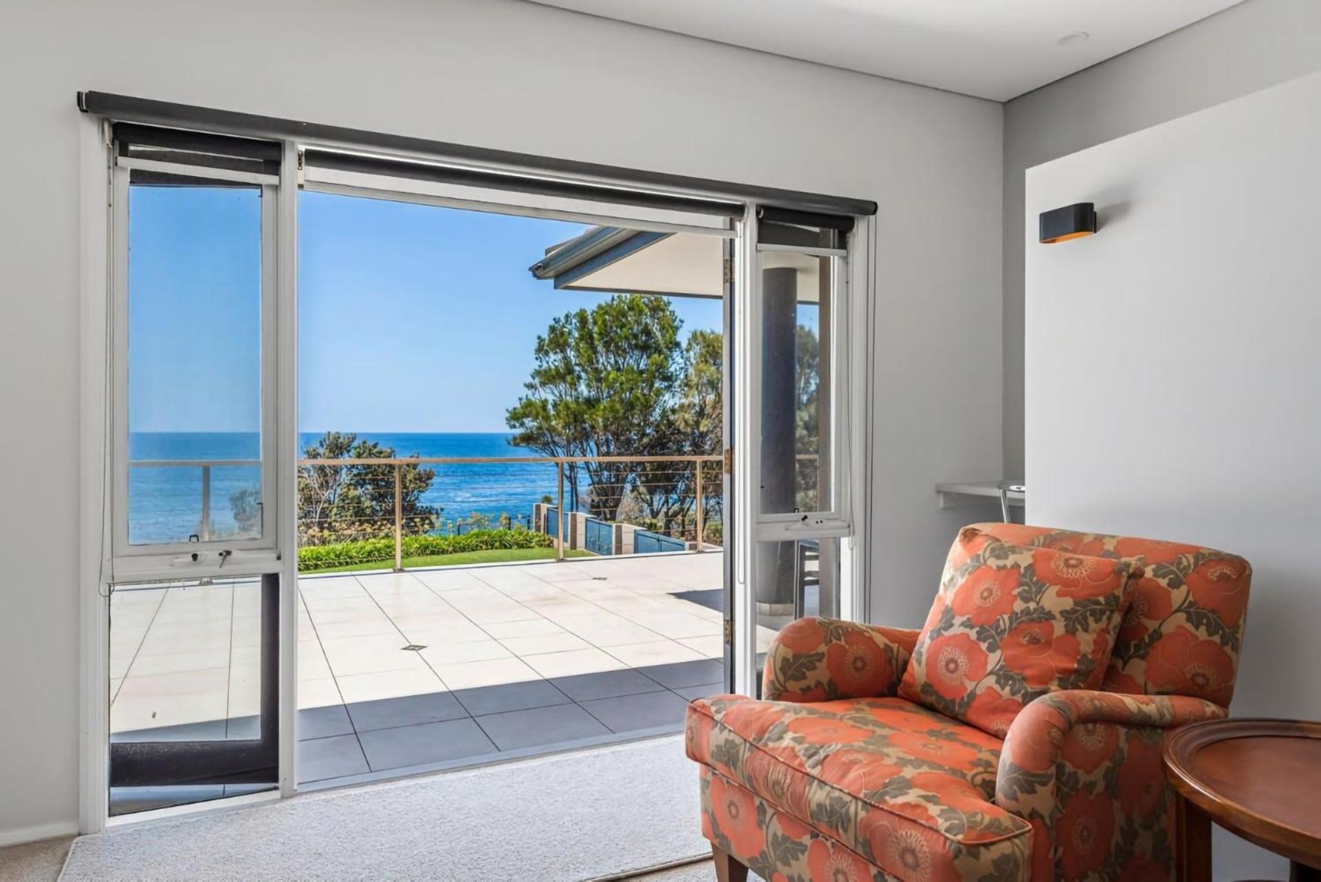 Spectacular Ocean Front Home With Pool シェルハーバー エクステリア 写真